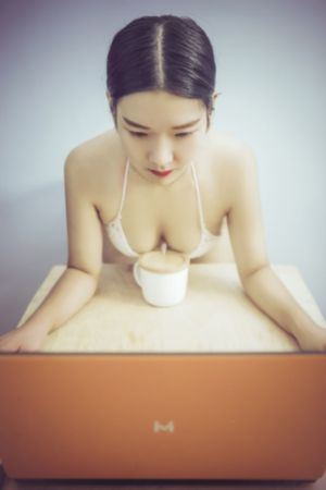 超碰p_HD电影完整版在线观看
